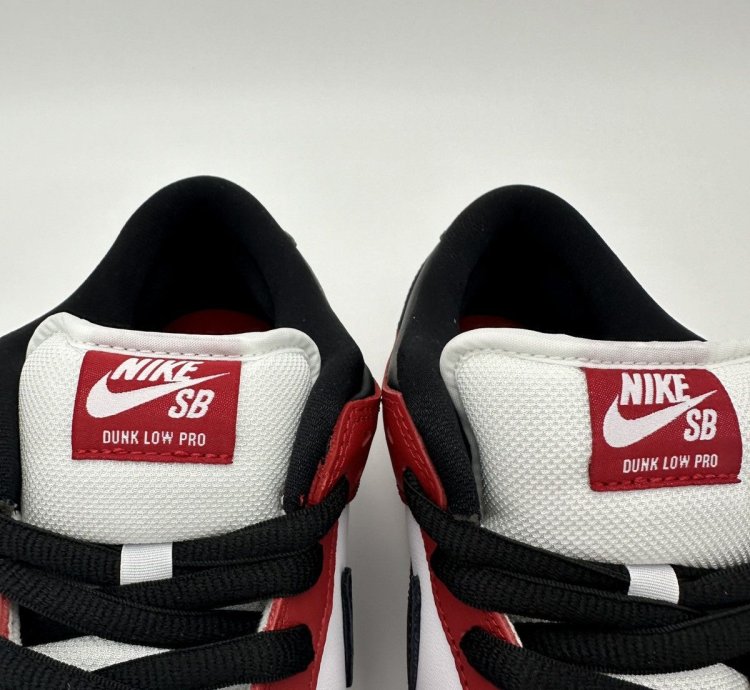 Nike Sb Dunk Low -pack Chicago