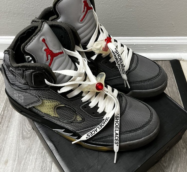 Jordan 5 Offwhite