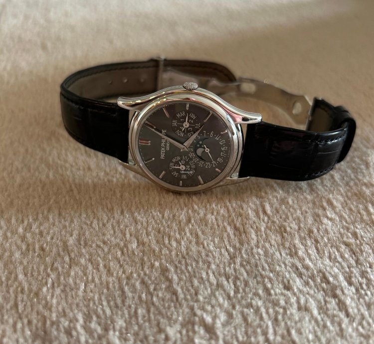 Patek Philippe Perpetual Calendar 5140p-017