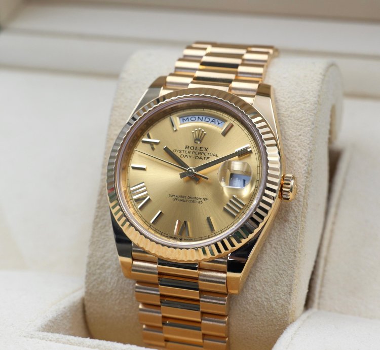 Rolex Day-date 40 Yellow Gold Champagne Roman Numeral Dial 228238 Full Set