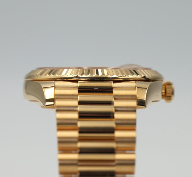 Rolex Day-date 40 Yellow Gold Champagne Roman Numeral Dial 228238 Full Set