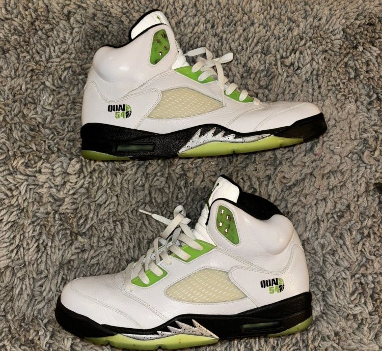 Jordan 5 Quai 54 sample