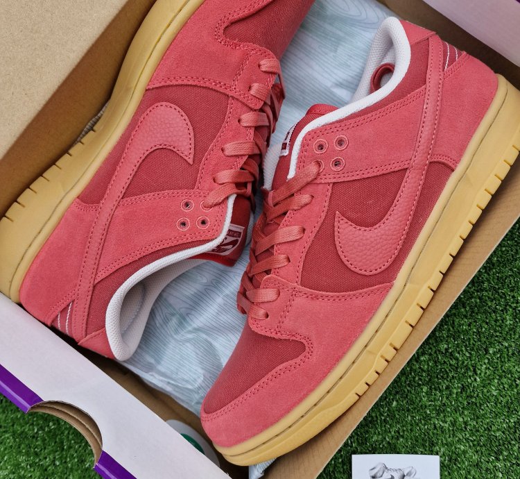 Nike Sb Dunk Low Adobe Uk 9 Us 10