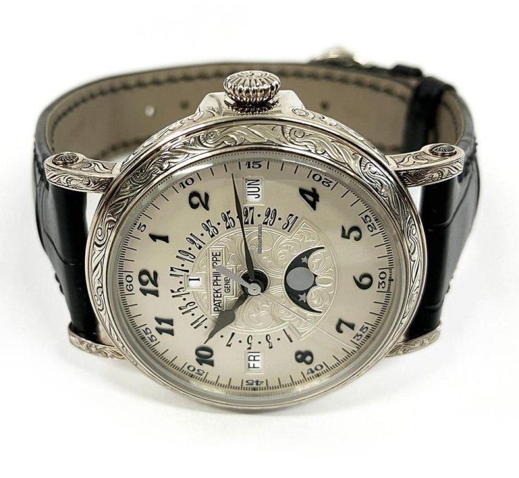 Patek Philippe Perpetual Calendar 5160 500g-001 38mm White Gold With Black Leather Watch 2018