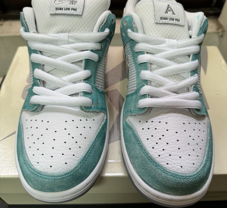 Nike Sb Dunk Low April Skateboards Size 9 5