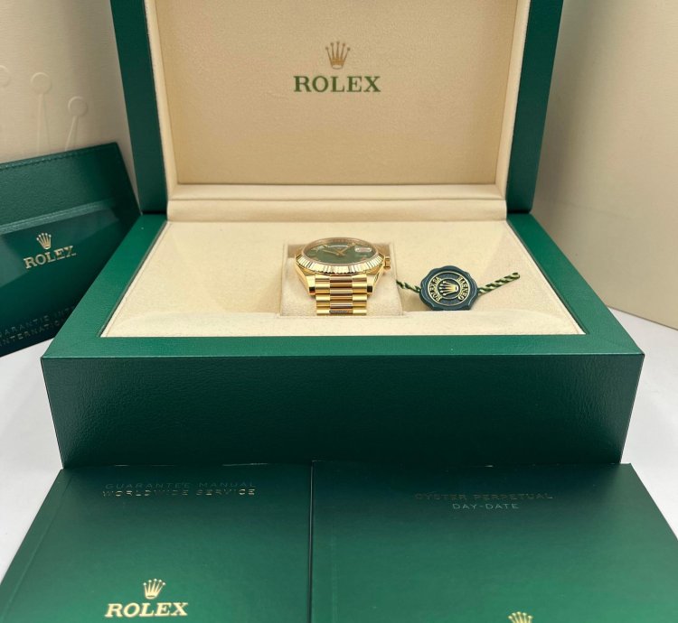 Rolex Day-date 40 Yellow Gold Day-date 40 Green Roman Dial 228238 Unworn 2024