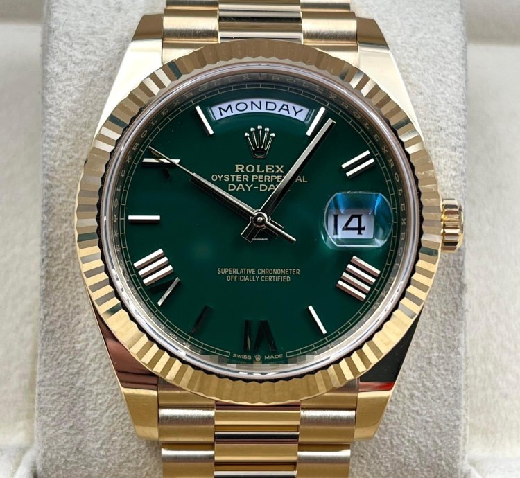 Rolex Day-date 40 Yellow Gold Day-date 40 Green Roman Dial 228238 Unworn 2024