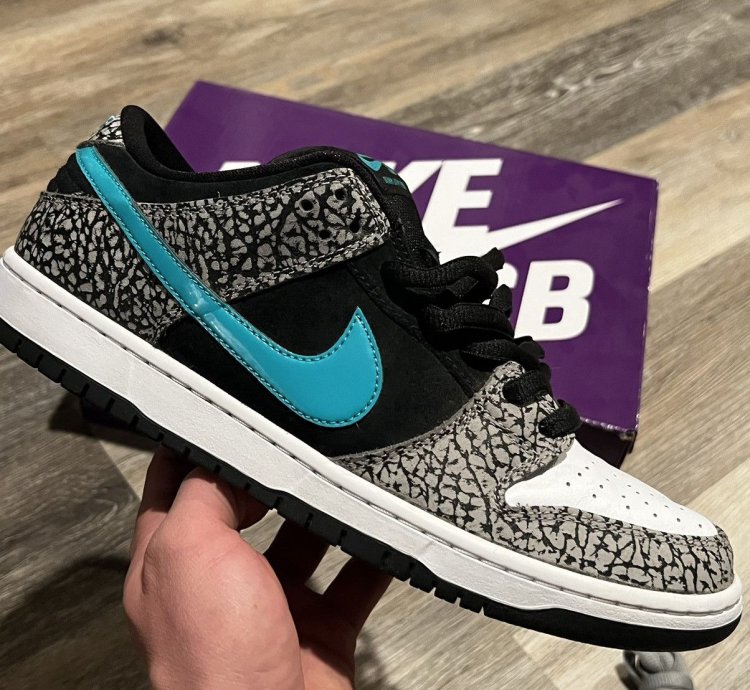 Nike Sb Dunk Low Atmos Elephant