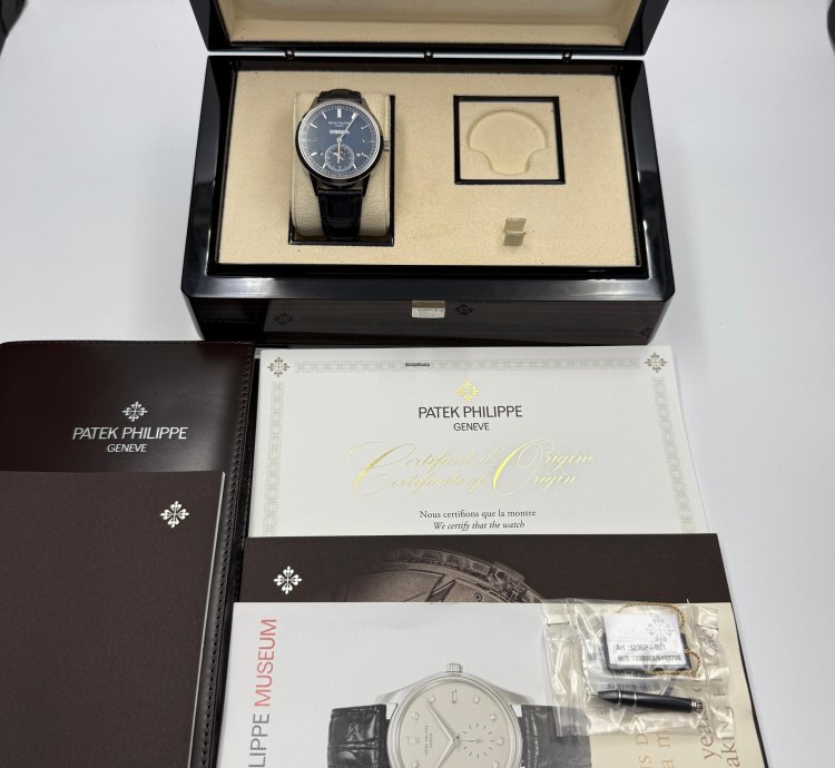 Patek Philippe Perpetual Calendar 5236p-001