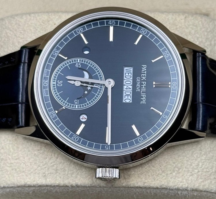 Patek Philippe Perpetual Calendar 5236p-001