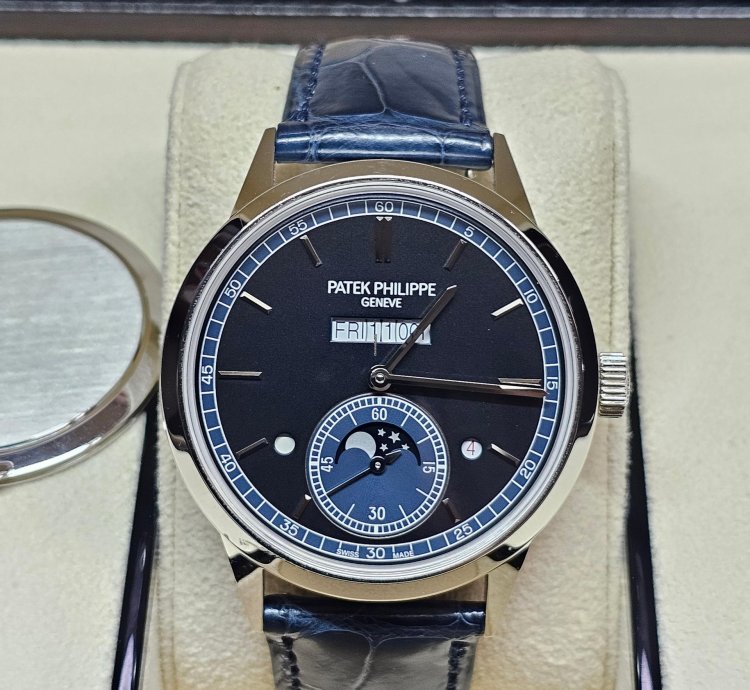 Patek Philippe Perpetual Calendar 5236p-001 With Papers And Box Full Set Like New