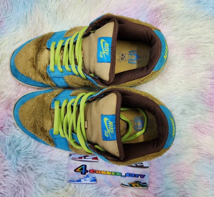 Nike Sb Dunk Low Baby Bear