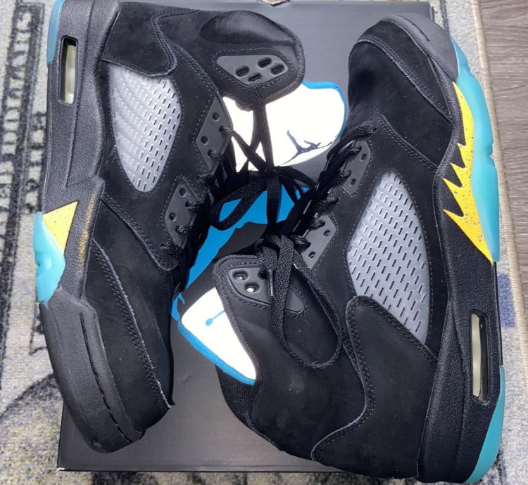 Jordan 5 Retro Aqua
