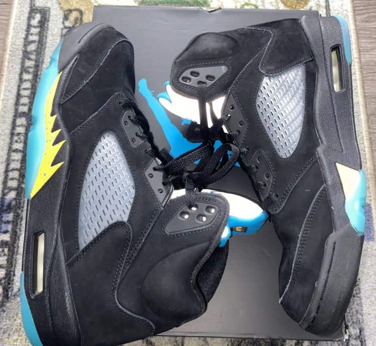 Jordan 5 Retro Aqua