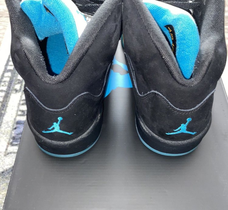 Jordan 5 Retro Aqua