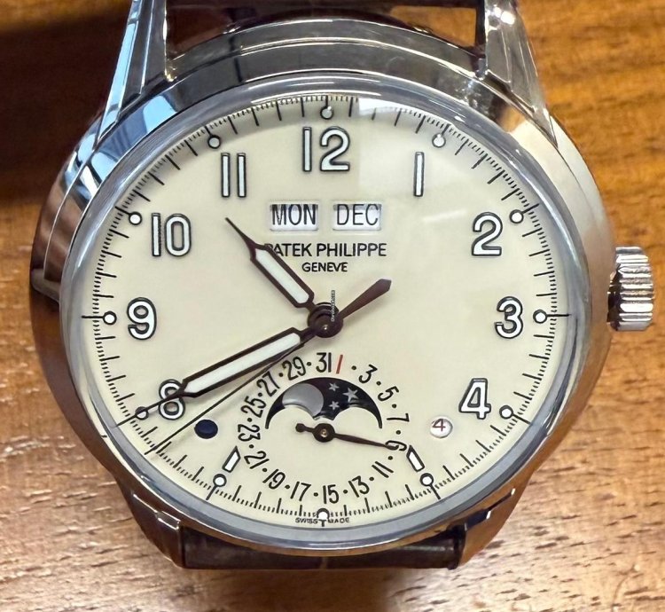 Patek Philippe Perpetual Calendar 5320g