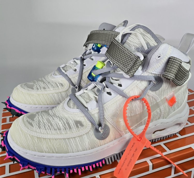 2022 Off-white Air Force 1 Mid White