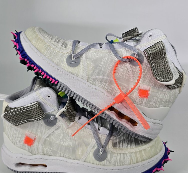 2022 Off-white Air Force 1 Mid White