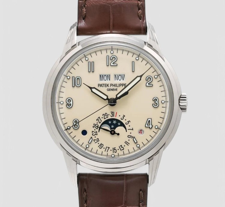 Patek Philippe Perpetual Calendar 5320g Grand Complication 18k White Gold
