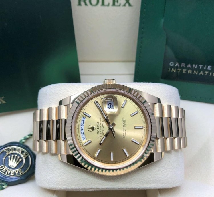 Rolex Day-date 40 Yellow Gold Day-date 40mm Champagne Stick Dial 228238 2023
