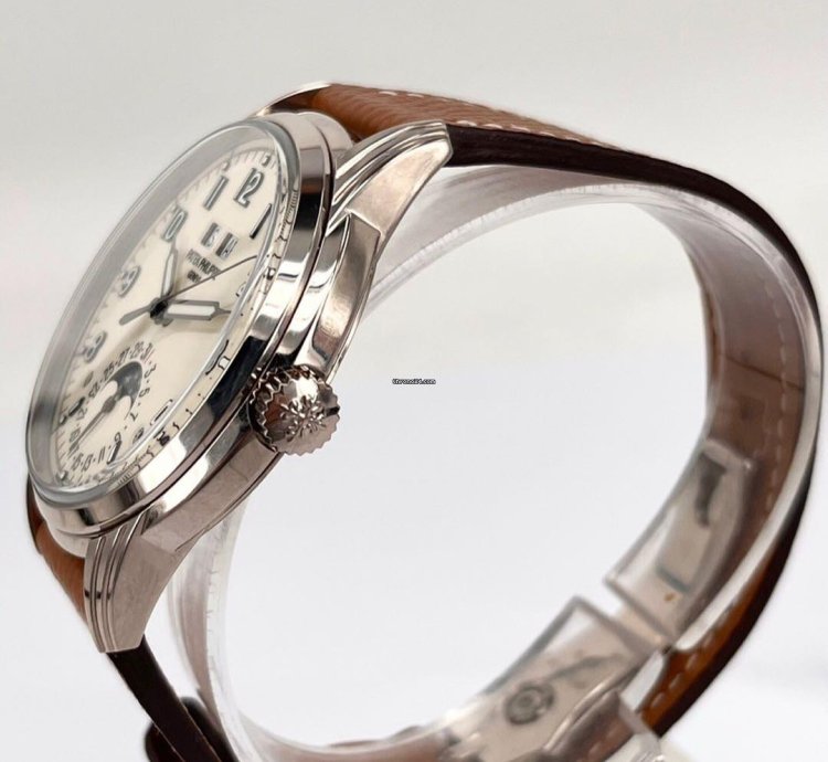 Patek Philippe Perpetual Calendar 5320g-001