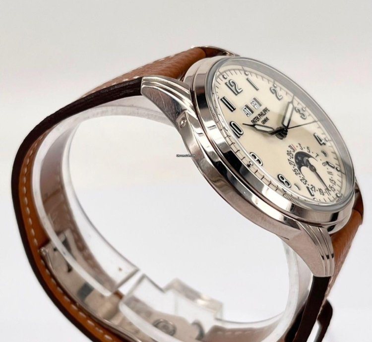 Patek Philippe Perpetual Calendar 5320g-001
