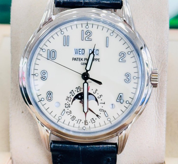 Patek Philippe Perpetual Calendar 5320g-001 Grand Complications White Gold Lacquered Dial