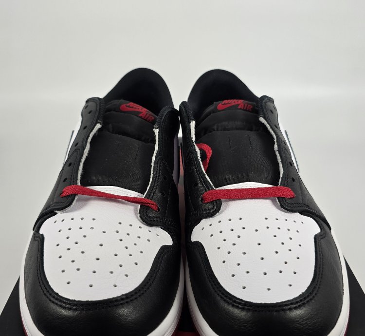 2023 Air Jordan 1 Retro Low Og Black Toe