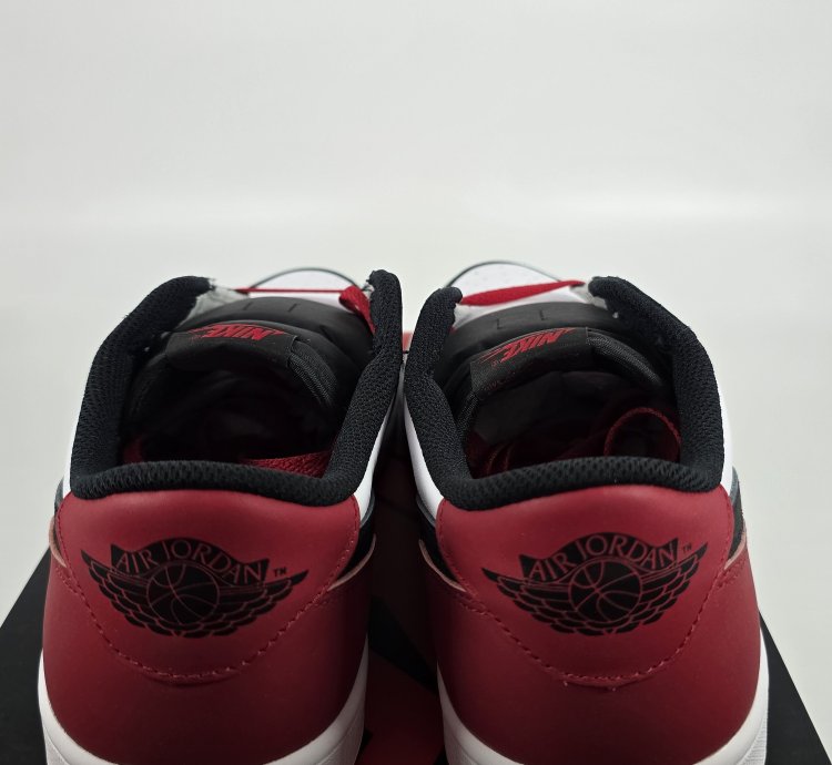 2023 Air Jordan 1 Retro Low Og Black Toe