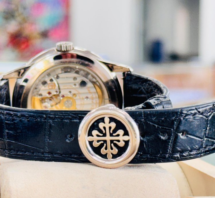 Patek Philippe Perpetual Calendar 5320g-001 Grand Complications White Gold Lacquered Dial