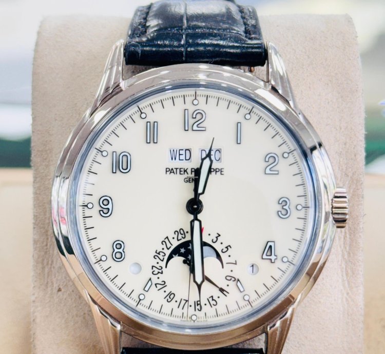 Patek Philippe Perpetual Calendar 5320g-001 Grand Complications White Gold Lacquered Dial