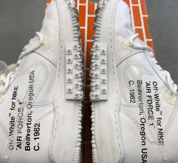 2023 Nike Air Force 1 Mid Off-white Graffiti