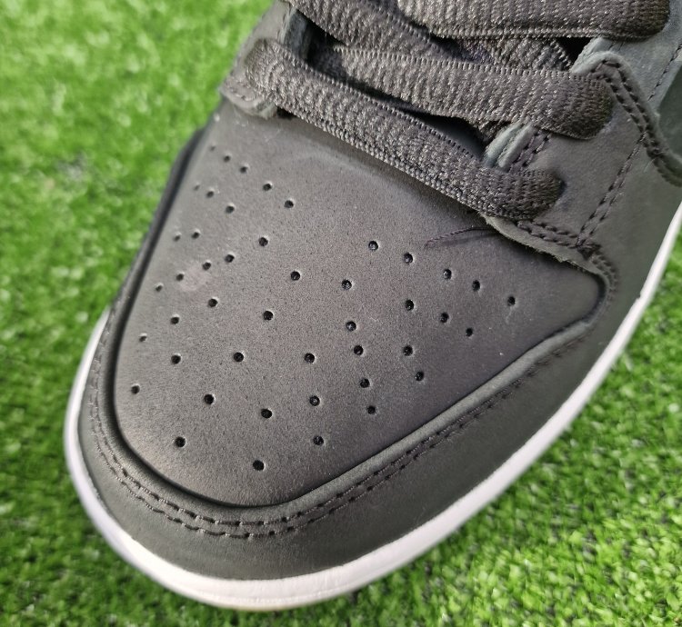 Nike Sb Dunk Low Black Gum Uk 10 Us 11