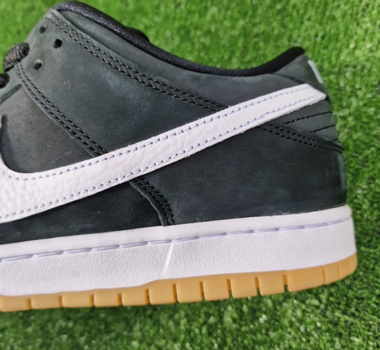 Nike Sb Dunk Low Black Gum Uk 10 Us 11