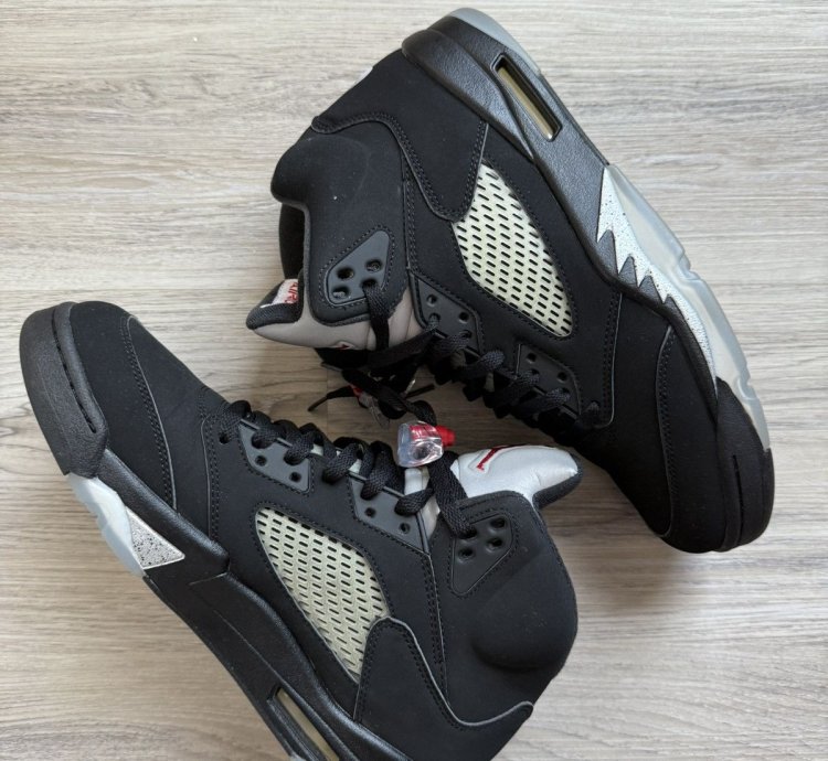 Jordan 5 Retro Metallic