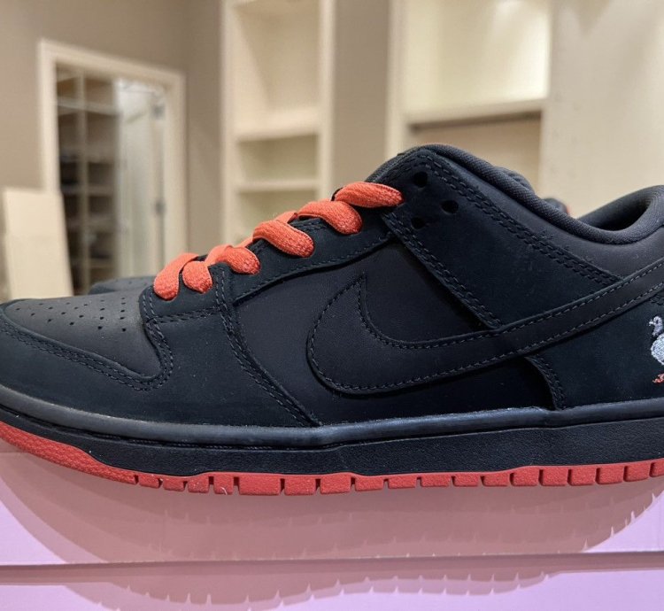 Nike Sb Dunk Low Black Pigeon