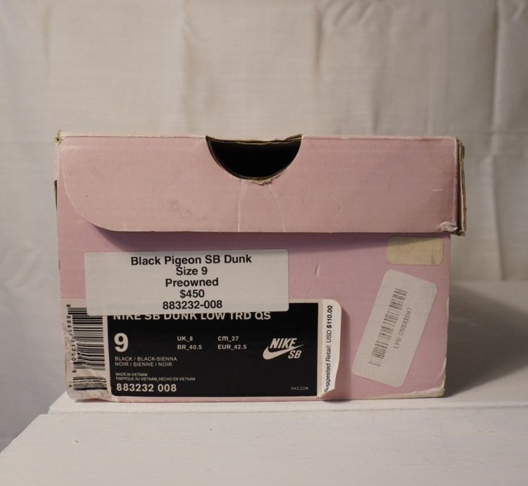 Nike Sb Dunk Low Black Pigeon - Size 9