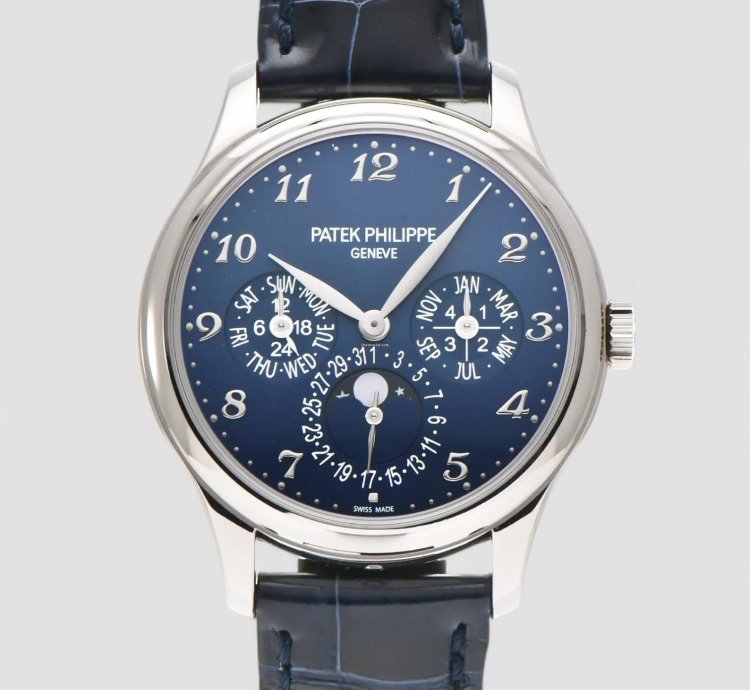 Patek Philippe Perpetual Calendar 5327g 18k White Gold Blue Dial