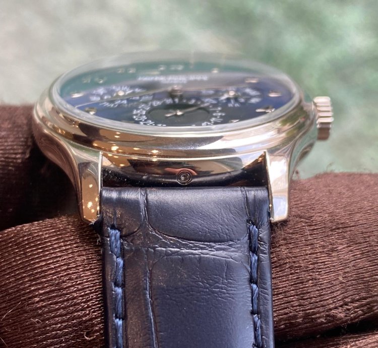 Patek Philippe Perpetual Calendar 5327g-001