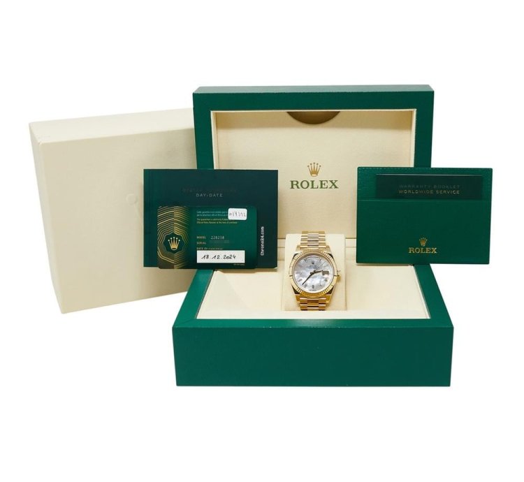 Rolex Day-date 40 Yellow Gold Mop Diamond Dial On Presidential Complete Set Unworn 2024