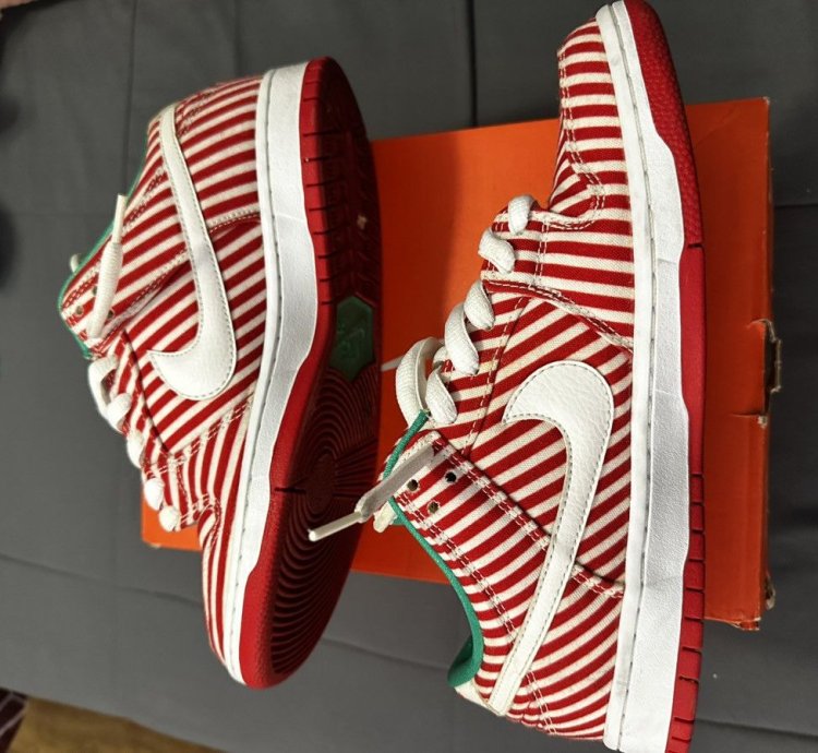 Nike Sb Dunk Low Candy Cane