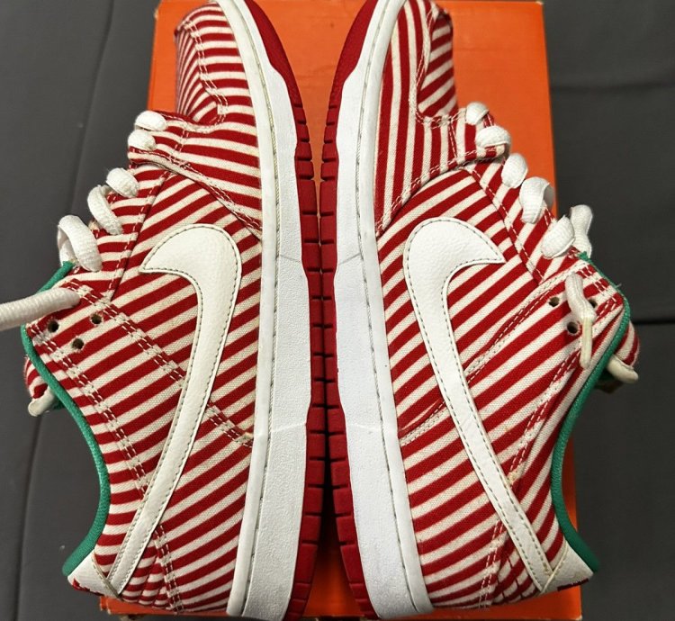 Nike Sb Dunk Low Candy Cane