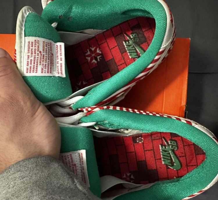 Nike Sb Dunk Low Candy Cane