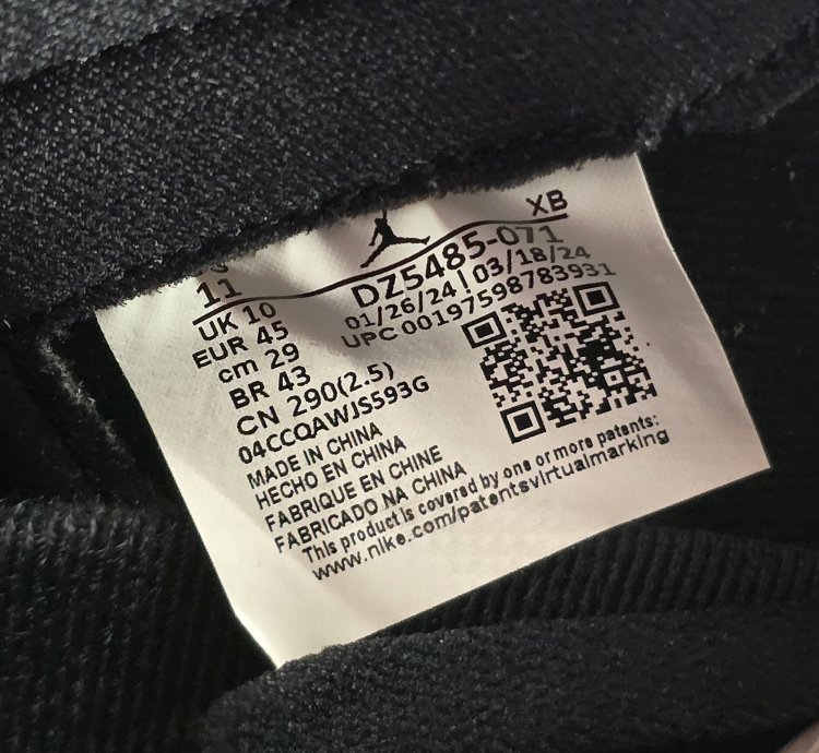 2024 Air Jordan 1 Retro High Og Black Gold