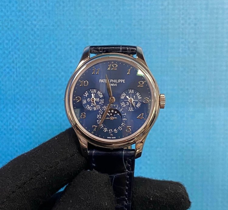 Patek Philippe Perpetual Calendar 5327g-001 Blue Perpetual Calendar
