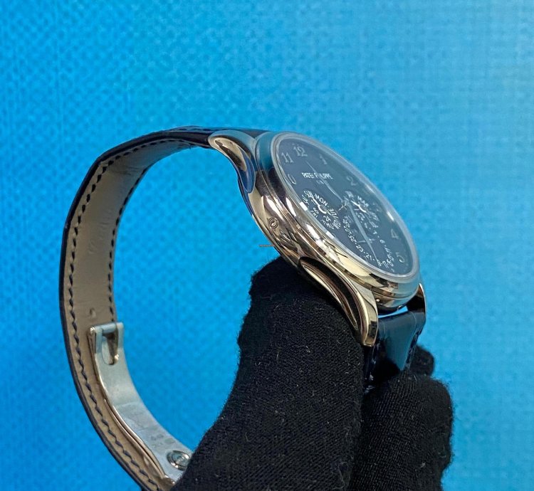 Patek Philippe Perpetual Calendar 5327g-001 Blue Perpetual Calendar
