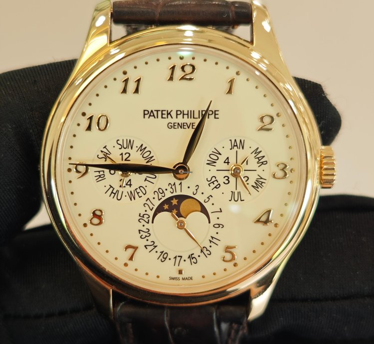 Patek Philippe Perpetual Calendar 5327j-001