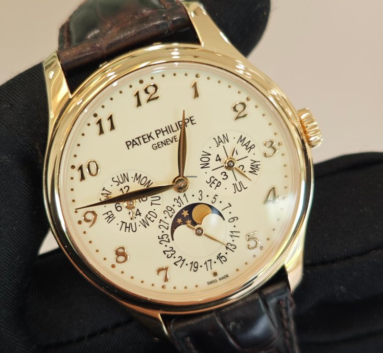 Patek Philippe Perpetual Calendar 5327j-001