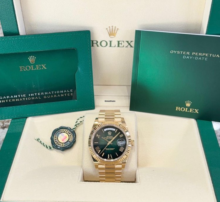 Rolex Day-date 40 Yellow Gold Ombre Green Roman Dial 2025