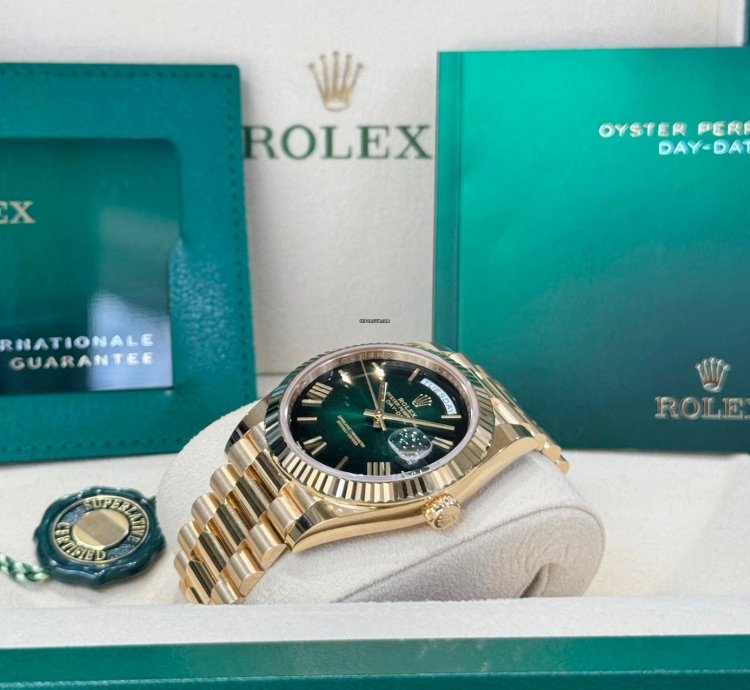 Rolex Day-date 40 Yellow Gold Ombre Green Roman Dial 2025